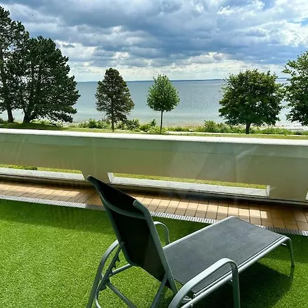 Traumblick - Kuestenklang Erste Reihe Mit Traum Meerblick Aus Dem Bett